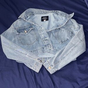 Ashley By 26 International Cropped Light Blue Denim Jacket